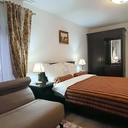 Leonida - Leonida 4*